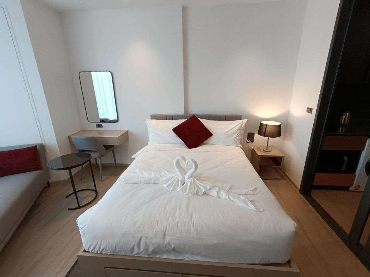 Downtown Chic Condo Rooftop Pool #En797 Pattaya Esterno foto