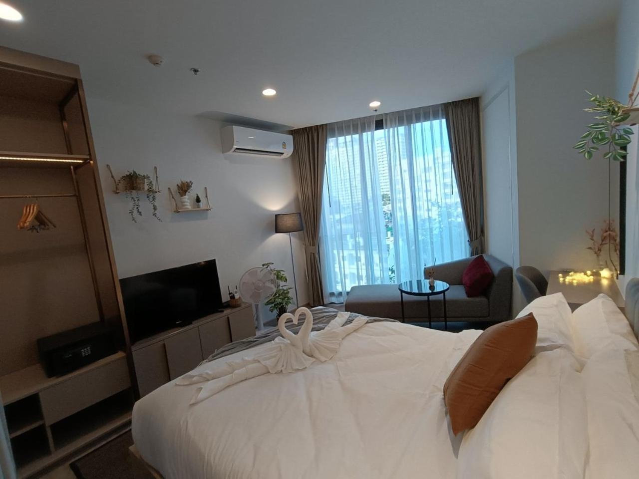 Downtown Chic Condo Rooftop Pool #En797 Pattaya Esterno foto